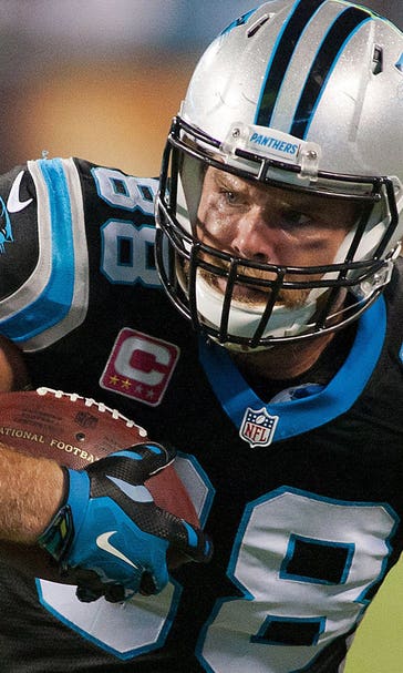 WATCH: Greg Olsen makes a one-handed catch look easy